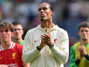 Musíme přivést útočníka, tvrdí Virgil van Dijk. Sám přitom Liverpool potopil