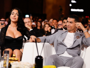 Cristiano Ronaldo se zasnoubil s Georginou navzdory přísným saúdským pravidlům