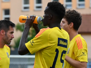Slavia je blízko přestupu nového Dioufa. Za sebou má jen 6 profesionálních zápasů