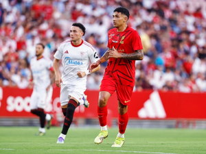 Bayer Leverkusen prý našel náhradu za Xhaku. Dorazit by měl mladík ze Saudské Arábie