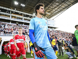 Manchester United přeci jen přivede nového gólmana. Co to znamená pro Onanu?