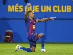 Raphinha má v Barceloně problém. Napravil ho ale ihned při demolici Valencie