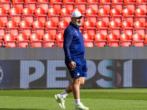Slavia má před prvním zápasem v Lize mistrů problém. Norští novináři se dostali na uzavřený trénink a prý znají sestavu