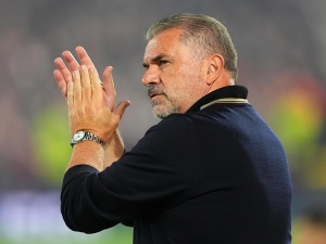 Měl by být Postecoglou odvolán? Fanoušci po další prohře žádají vyhazov
