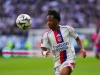 Superstar Lyonu láká Liverpool i Manchester City. Musí ale zapracovat na koncovce