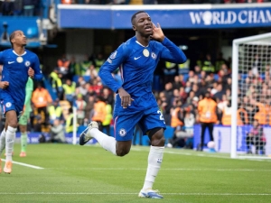 Chaos v Chelsea: Rekordní posila Moisés Caicedo nečekaně vyhodil svého agenta