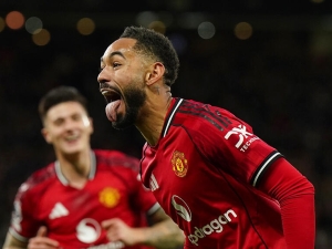 Manchester United vyhrál potřetí v řadě. Při drama s Brentfordem zářil Mbeumo