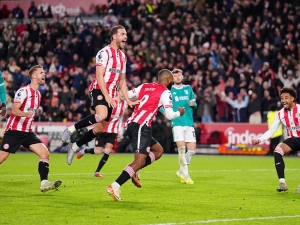 Liverpool v Premier League prohrál počtvrté v řadě. Tentokrát nestačil na Brentford