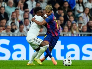 Co Vinícius Junior řekl při potyčce Laminovi Yamalovi? Detaily ostré konfrontace v El Clásicu