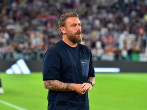 Daniele De Rossi se vrací k trénování. Janov převezme po další legendě