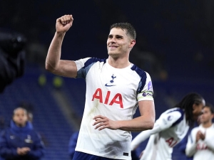 Kane, Son a nyní van de Ven. Tváří Tottenhamu je gólový stoper