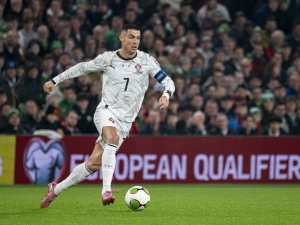 Cristiano Ronaldo daroval dojemný dárek rodině zesnulého Dioga Joty. Prozradil také, proč nebyl na jeho pohřbu