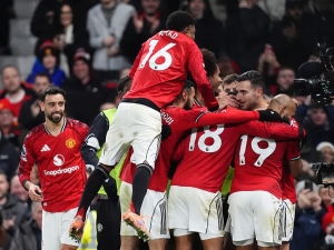Manchester United ztratil doma s West Hamem. Prosadili se sváteční střelci