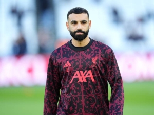 Válka na Anfieldu eskaluje: Trenér Slot vyřadil Salaha z nominace na Inter. Místo „vzbouřence“ jede neznámý teenager
