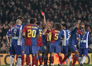 Souhrn 20. kola - Barcelona poprvé prohrála, Real rozstřílel Valencií