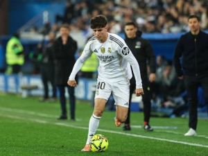 Arsenal se s Dortmundem pere o mladou hvězdičku z Realu Madrid. O koho jde?