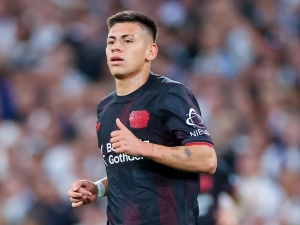 Claudio Echeverri po konci v Leverkusenu půjde zachraňovat Gironu, Manchester City ho bude mít na očích