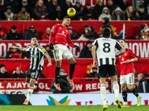 Hned čtveřice hráčů může brzy opustit Manchester United. O koho jde?