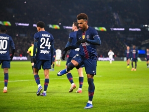 První derby o Paříž po 48 letech ovládlo PSG i přes další Zabarnyiho selhání