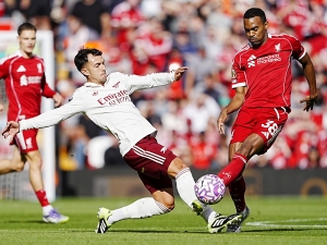 Lídr z Arsenalu přivítá čtvrtý Liverpool