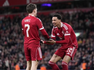 Liverpool konečně zase vyhrál. V FA Cupu si poradil s třetiligovým Barnsley