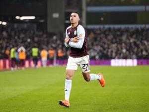 Největší hvězda Aston Villy je na odchodu? Podle bývalého hráče Villans by Rogers mohl být jedním z největších přestupů léta