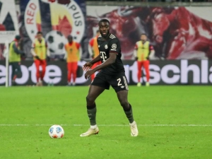 Real Madrid větří šanci v Mnichově: Upamecano zatím smlouvu neprodloužil, Bayern stanovil tvrdé ultimátum