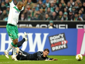 Jarní trápení favoritů pokračuje, Bayern klesl na páté místo