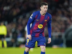 Bude všechno nakonec jinak? Barcelona zvažuje prodloužení smlouvy polskému kanonýrovi