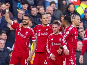 Liverpool a Premier League: noví králové standardek míří do Ligy mistrů