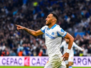 Aubemyang stále umí: Dvěma góly zařídil otočku Marseille proti Lyonu bez Šulce