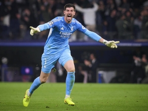 Courtois je nejlepší brankář historie Realu Madrid, říká Álvaro Arbeloa