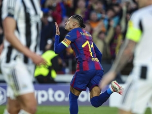 Barcelona 7 góly rozdrtila Newcastle a slaví postup do čtvrtfinále Ligy mistrů