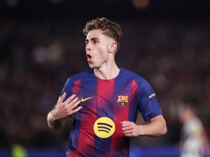 Hvězda Barcelony Fermín López překonal Xaviho a zapsal se do historie při demolici Newcastlu na Camp Nou