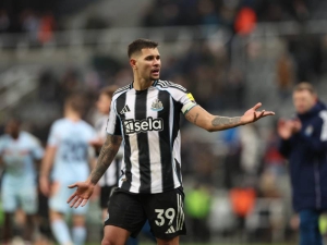 Proč nemohl Bruno Guimaraes z Newcastlu zasáhnout do derby se Sunderlandem? Byl donucen k izolaci