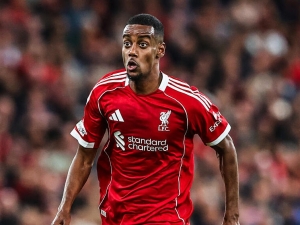 Liverpool se připravuje na éru po Salahovi. Z nového rozestavení by mohl těžit Isak