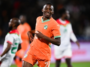 Liverpool sleduje Bazoumana Tourého. Překvapivý nástupce Mohameda Salaha?