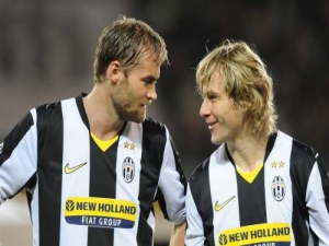 Nedvěd prý neopustí Juventus