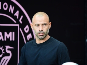 Lionel Messi je bez trenéra. Mascherano odstoupil, zatím tým povede Messiho trenér z mládeže