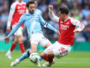 Nesmírně našlapaný víkend včetně „titulového“ souboje Citizens vs. Gunners či derby o Liverpool