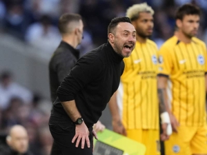 Jak zachránit Tottenham? Klub shání psychologa, De Zerbi slibuje zázrak