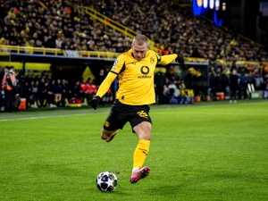 Manchester United je připraven jednat o obránci z Borussie Dortmund