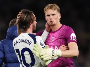 Kinský spasitelem Tottenhamu! Geniální zákrok v 99. minutě může zachránit Spurs v Premier League