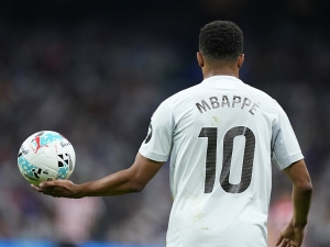 Odchod Mbappého z Realu Madrid? V žádném případě, reaguje Florentino Pérez