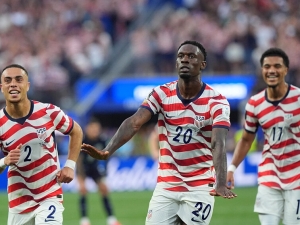 Americký černý kůň na úvod rozdrtil Paraguay. Balogun dal dva góly
