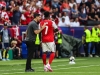 Přestupové spekulace: Arsenal hledá posily na křídlo. Real Madrid shání středního záložníka