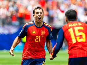 Španělská mašina přejela Rakousko. Postup do osmifinále zařídili Cucurella s Oyarzabalem