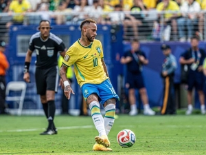 Neymar zvažuje důchod. Další zklamání přiblížilo legendu k definitivnímu konci