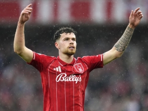 Manchester United našel řešení pro oba kraje obrany. O Neca Williamse ale usiluje i Newcastle