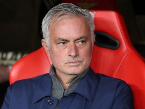 José Mourinho udělal v Realu Madrid jasno. Vinícius neodejde, Arsenal má smůlu